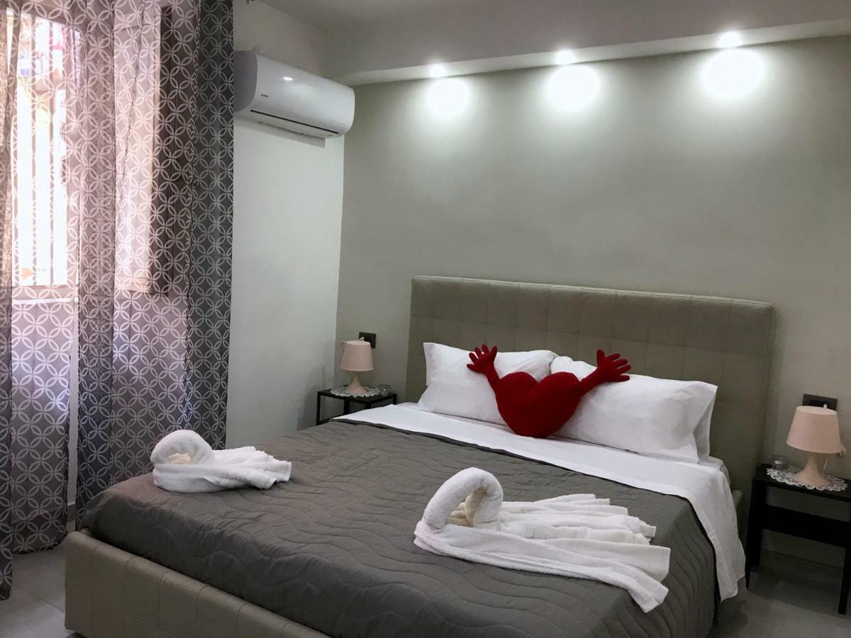 Ferienwohnung Nel Cuore Di Napoli Exterior foto